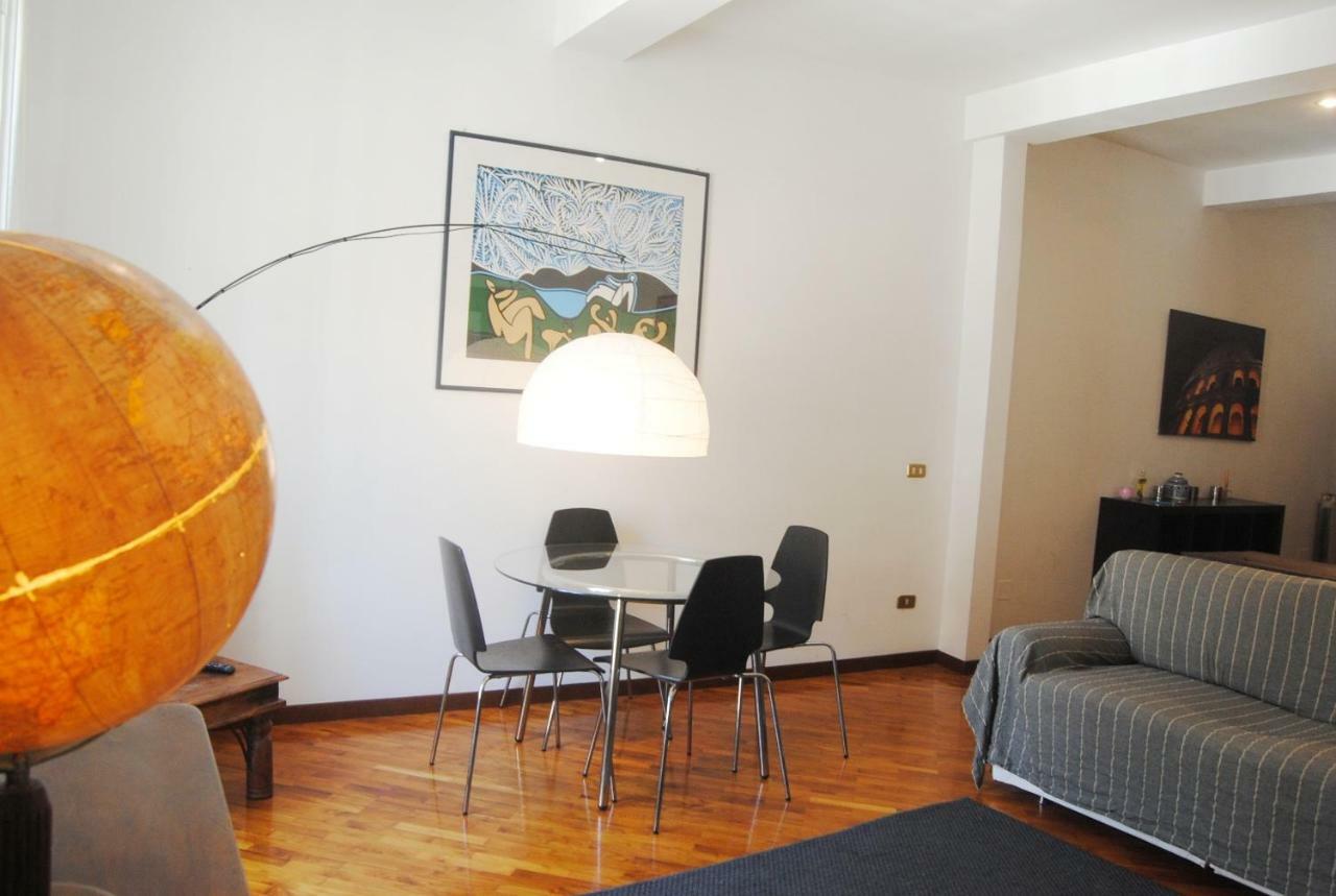 Apartment Pantheon White Rome